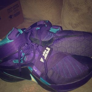 Landon soldier 9’s blue Charlotte hornets